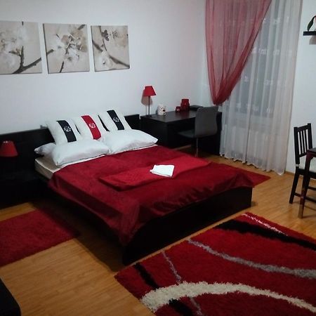 Debrecenter Apartman Δωμάτιο φωτογραφία