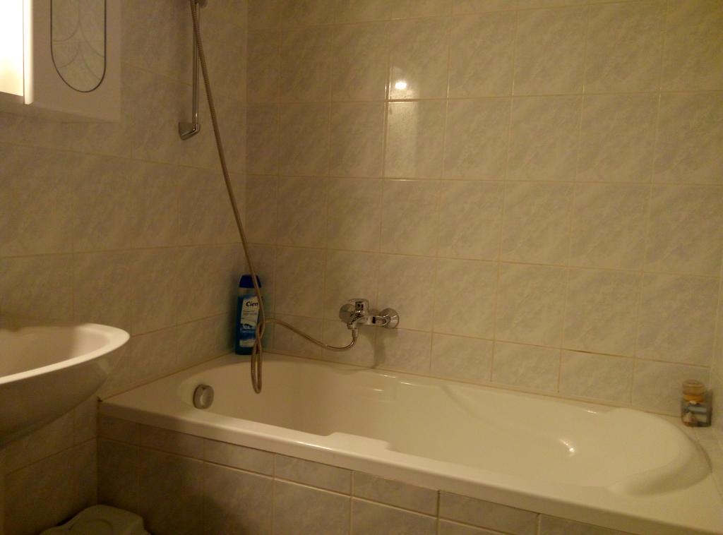 Debrecenter Apartman Δωμάτιο φωτογραφία