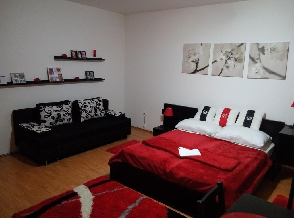 Debrecenter Apartman Δωμάτιο φωτογραφία